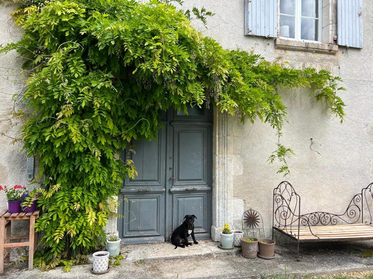 Le Loriot Bed & Breakfast Champagne-et-Fontaine Dış mekan fotoğraf