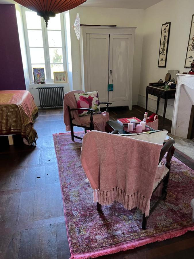 Le Loriot Bed & Breakfast Champagne-et-Fontaine Dış mekan fotoğraf